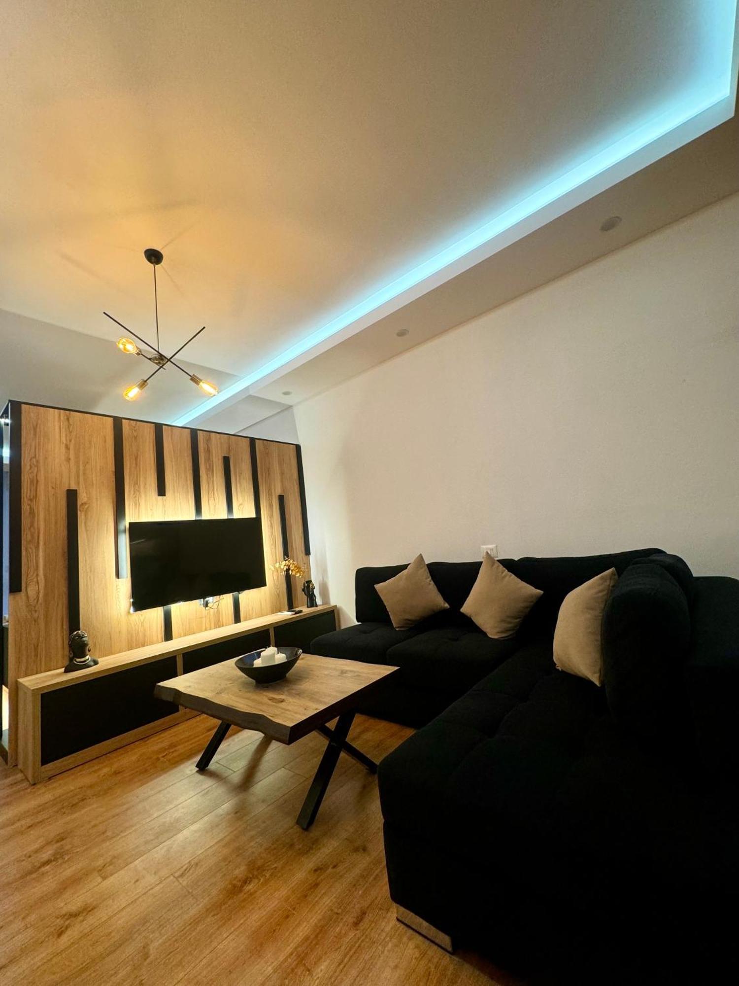 Luxury Central Baba Apartment Shkodra Exterior foto